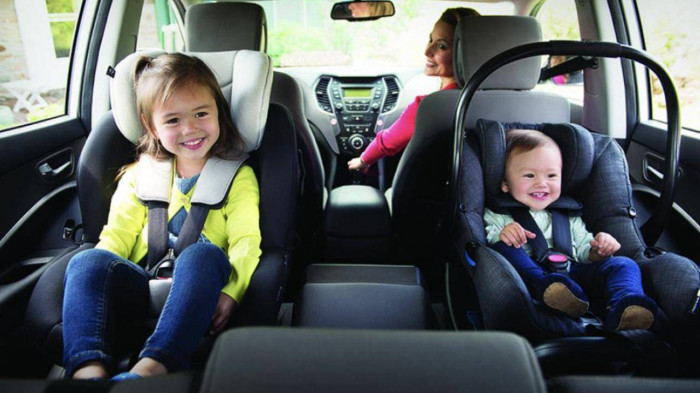 Cần luật hoá quy định về thiết bị an toàn trên ô tô cho trẻ em