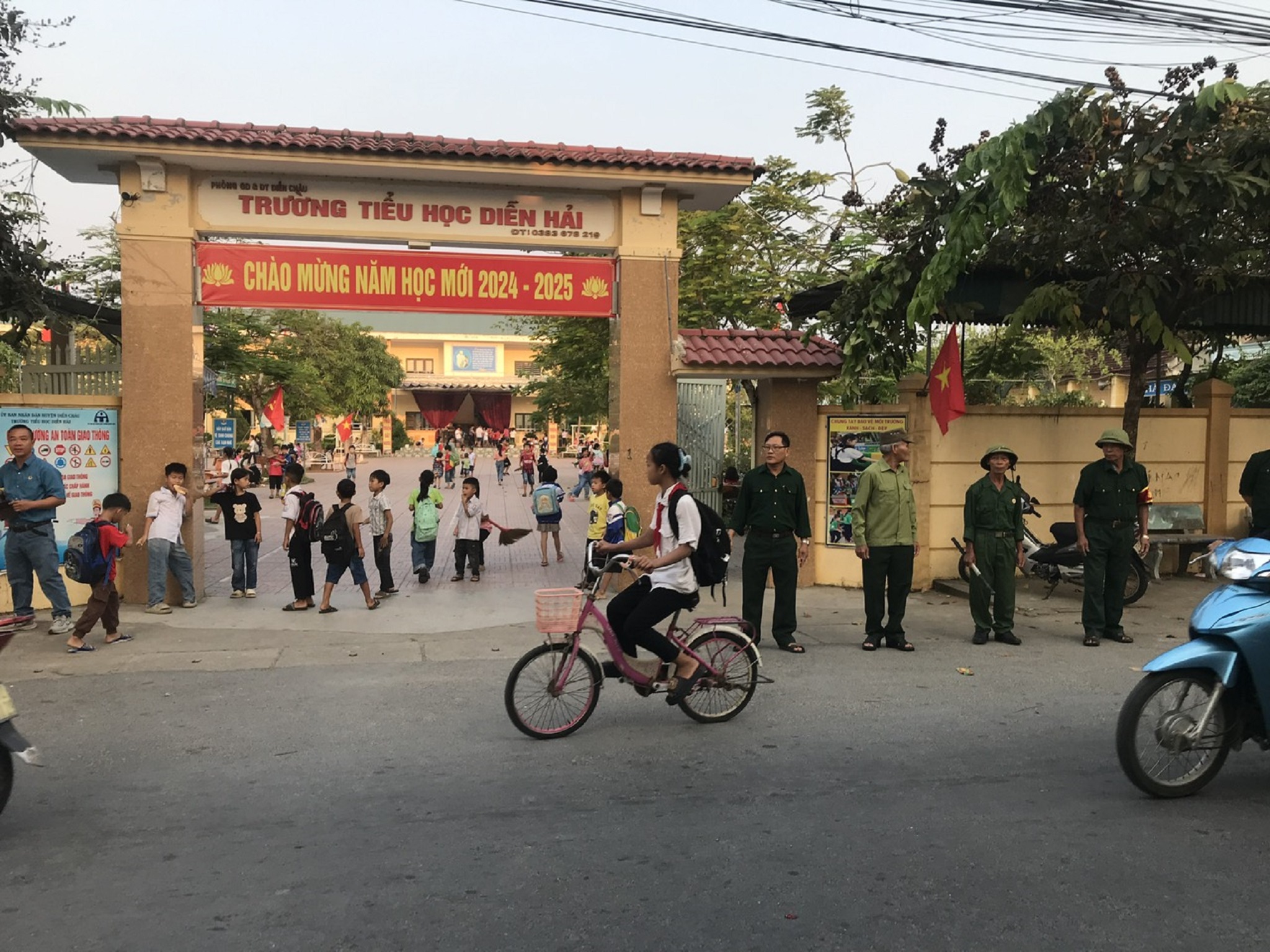 Cựu chiến binh Nghệ An tích cực đóng góp trên “mặt trận” an toàn giao thông